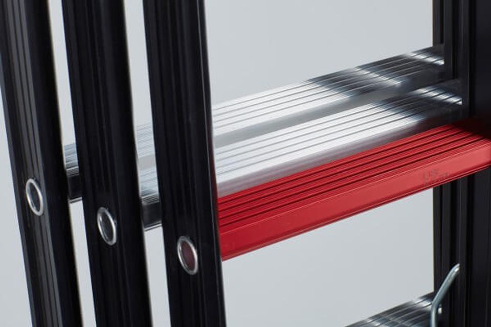 Altrex innovations | Red Step®, safety in the blink of an eye