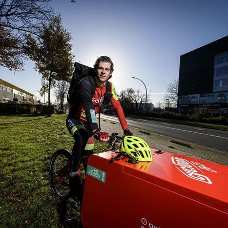 Carst over zijn werk als fietskoerier